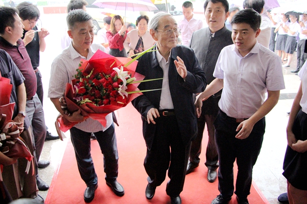 六台盒宝典资料大全2024