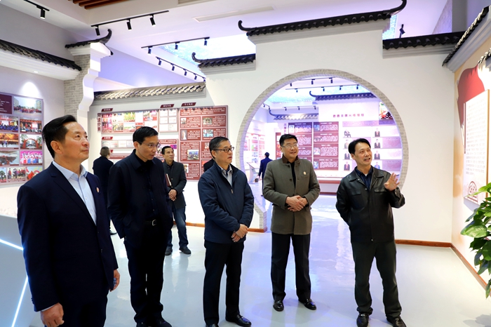 六台盒宝典资料大全2024