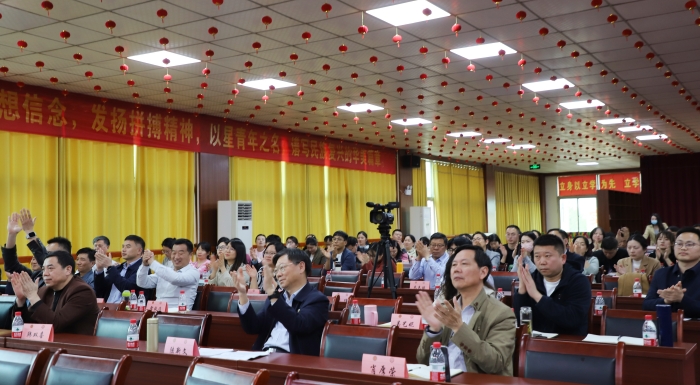六台盒宝典资料大全2024