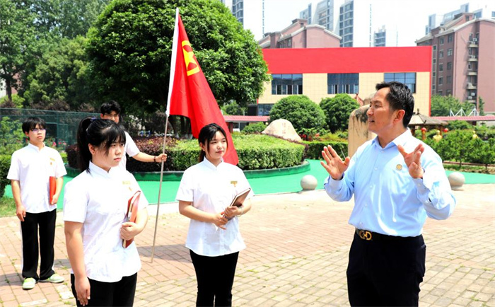 六台盒宝典资料大全2024