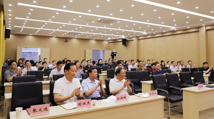 六台盒宝典资料大全2024