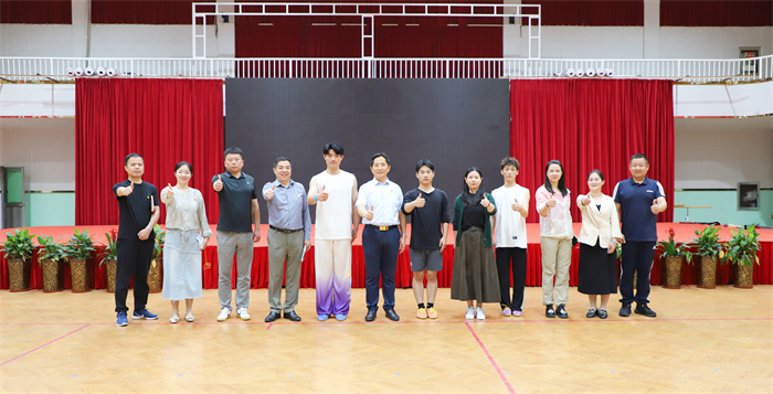 六台盒宝典资料大全2024