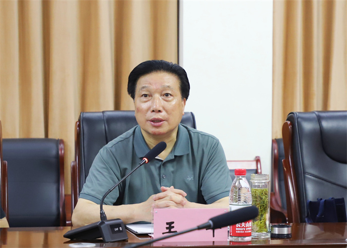 六台盒宝典资料大全2024