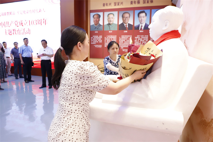 六台盒宝典资料大全2024