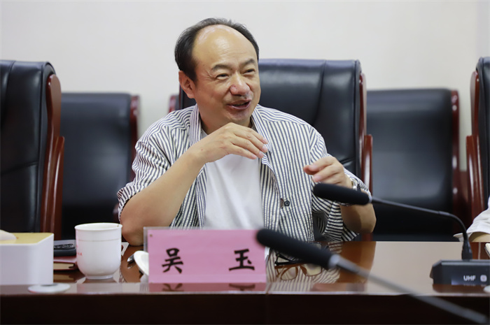 六台盒宝典资料大全2024